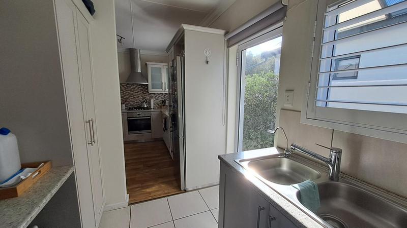 4 Bedroom Property for Sale in Stilbaai Wes Western Cape
